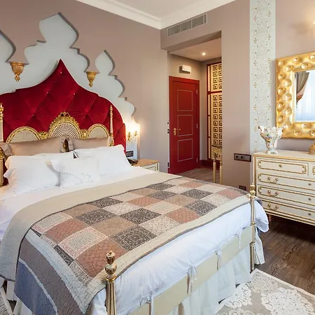 Hotel Stroganov &