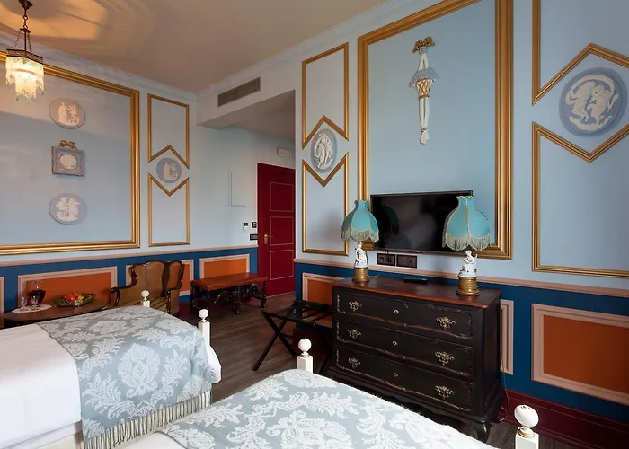 Stroganov & ホテル