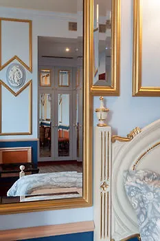 Stroganov & ホテル 5*